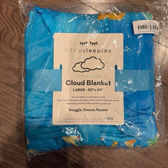 Little Sleepies Around the World Cloud Blanket - Picture 1 of 1